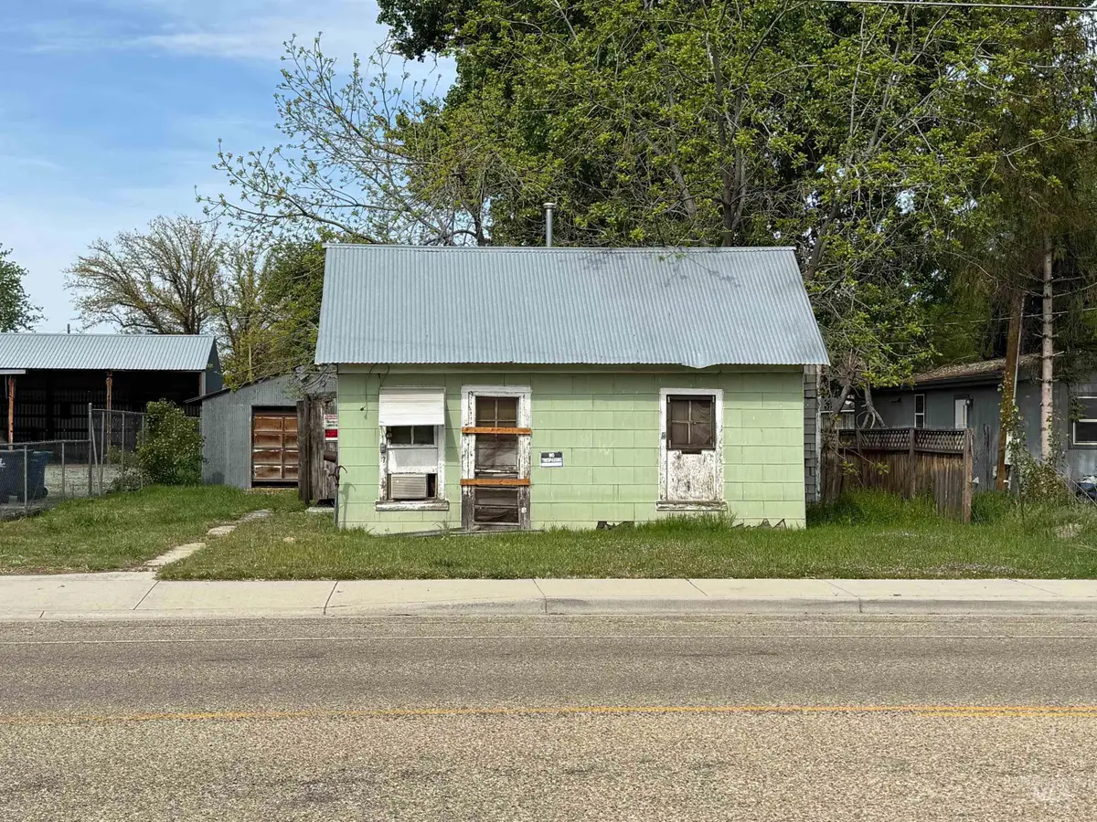 214 S Middleton Rd, Middleton, ID 83644 - #1