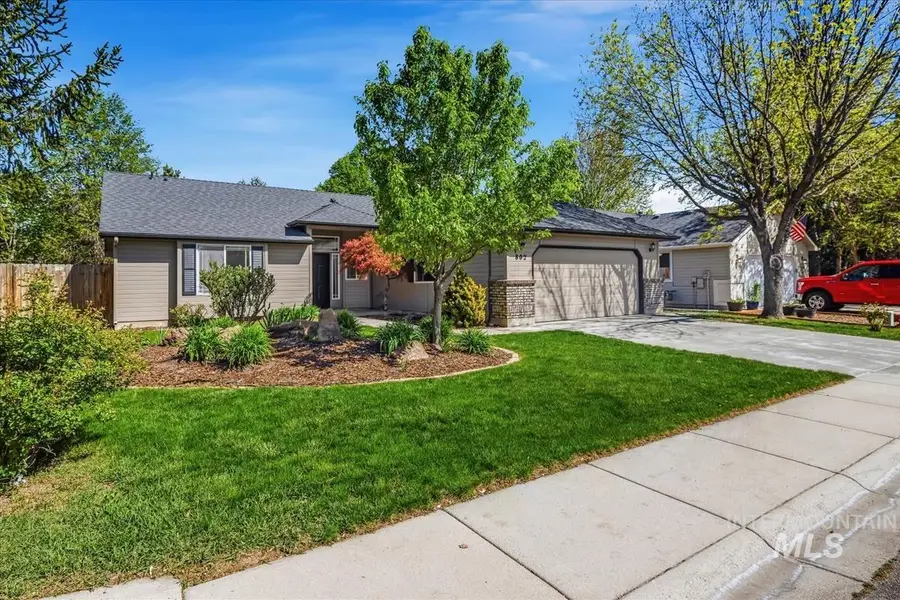 802 N Echohawk Way, Eagle, ID 83616 - #2