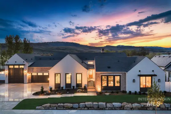 14088 N Hornbill Way, Boise, ID 83714