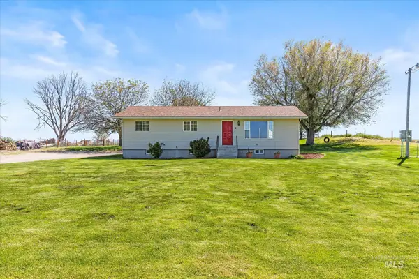 4900 Whitley Dr, Fruitland, ID 83619