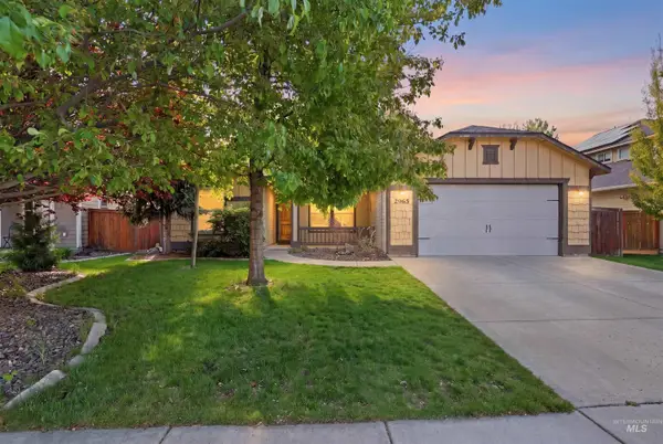 2965 N Centrepoint Way, Meridian, ID 83646