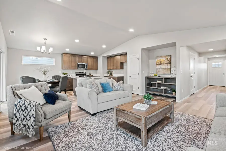 704 SW Mendenhall St #5/1, Mountain Home, ID 83647 - #2