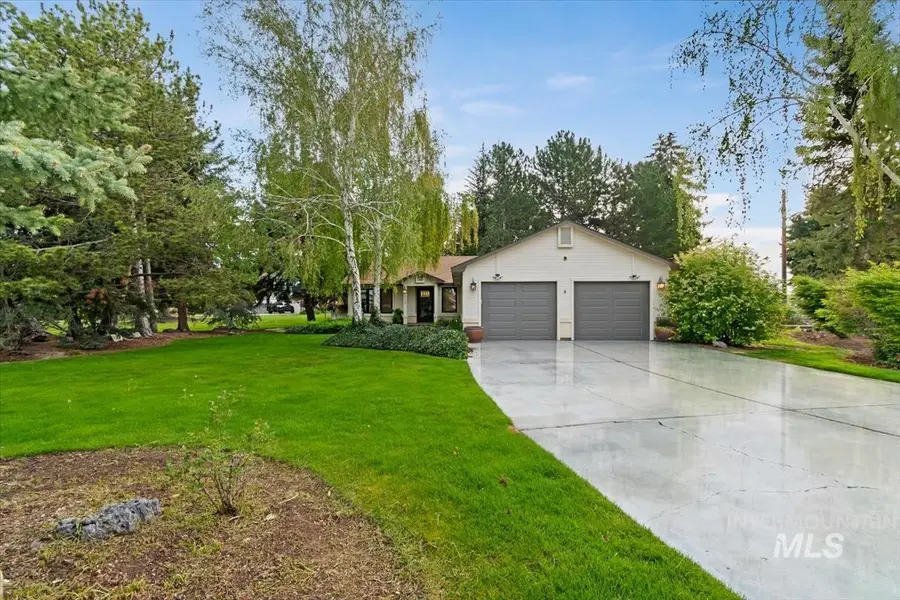 3430 Vista Dr, Nampa, ID 83686 - #2