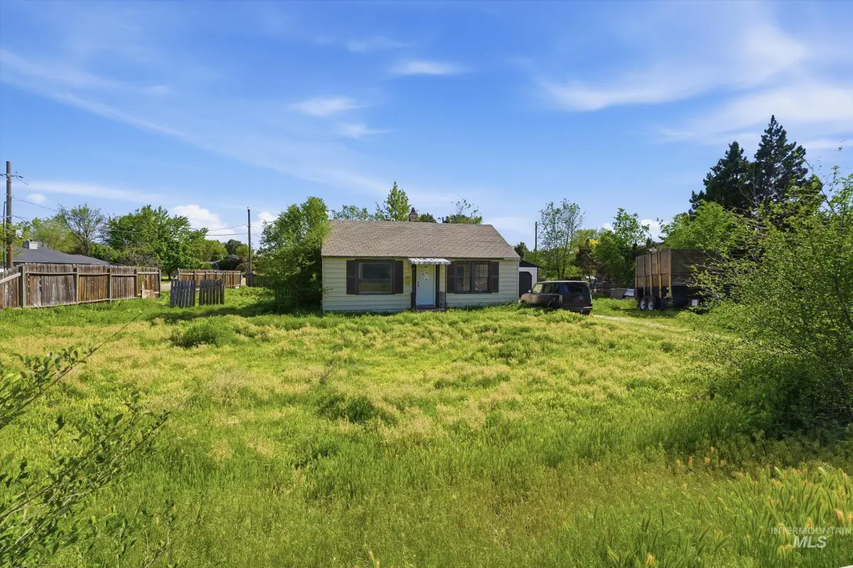 4803 W Targee St,, Boise, ID 83705 - #1