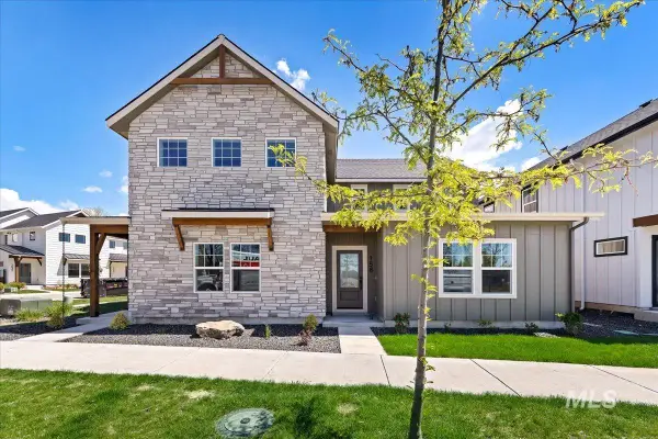 158 N Edgewood Ln, Eagle, ID 83616