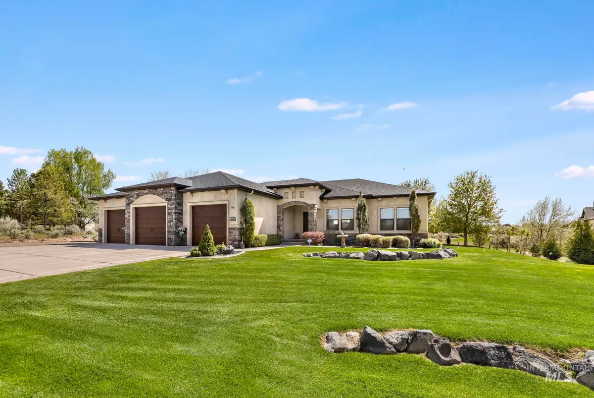 4152 N Meadow Ridge Cir, Twin Falls, ID 83301 - #1