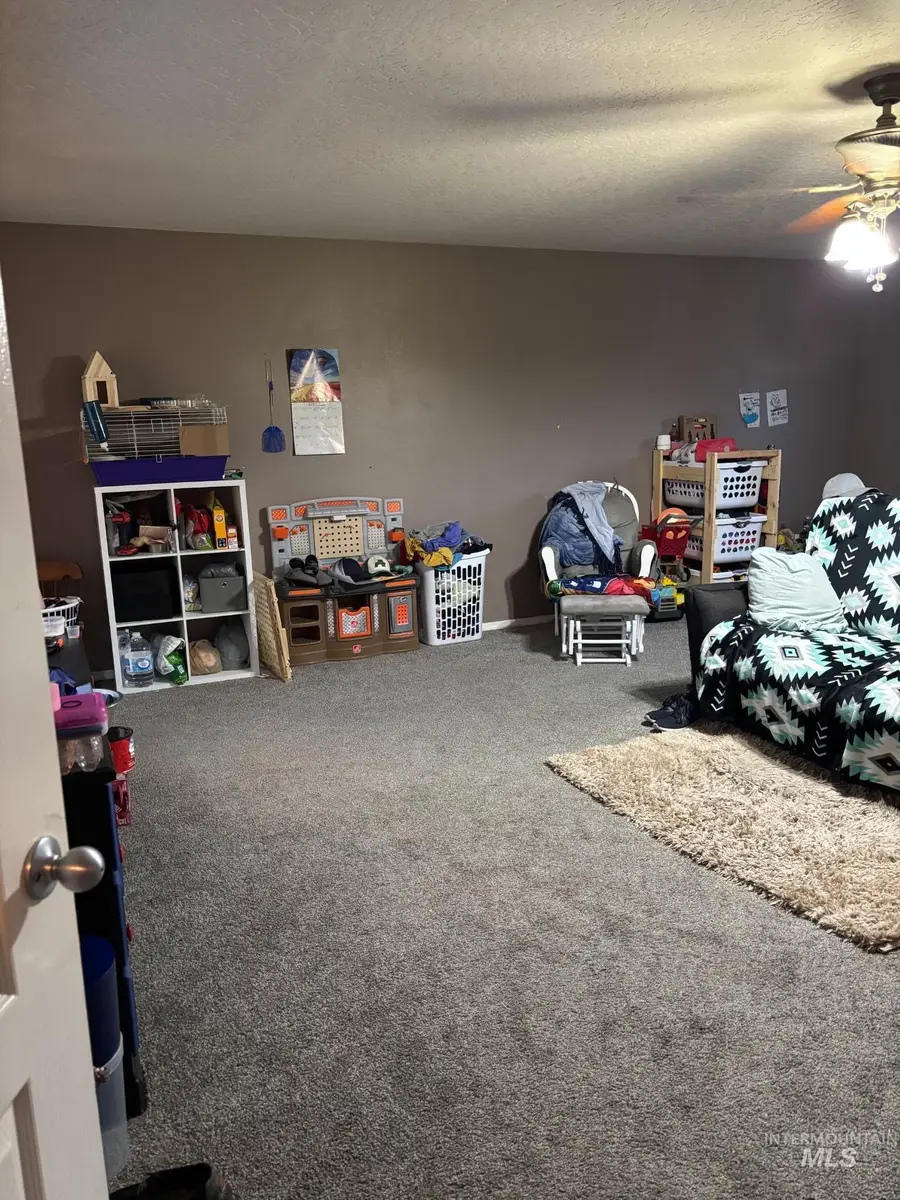 2400 N Hawaiian Hawk Pl, Kuna, ID 83634 - #2