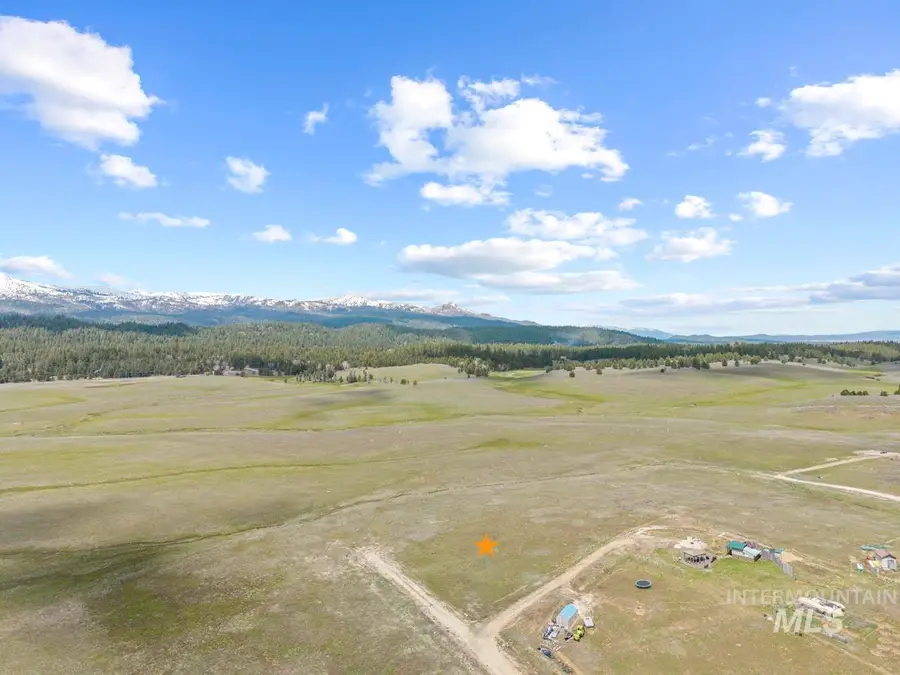 32 Philadelphia Lane, Cascade, ID 83611 - #3