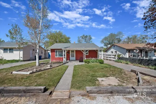 327 Jefferson Street, Twin Falls, ID 83301