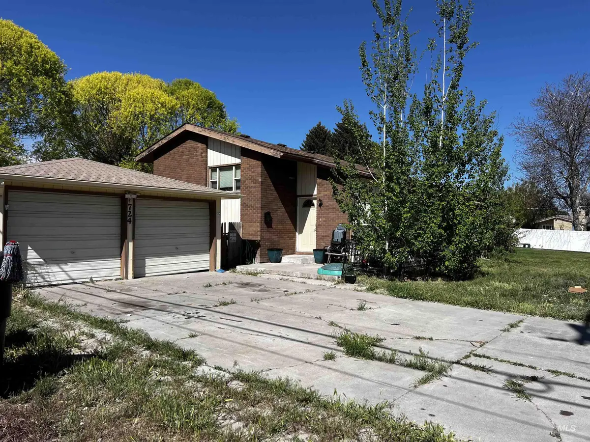 724 Fairmont St, Burley, ID 83318 - #1