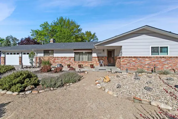 5393 N Fieldcrest Dr, Boise, ID 83704