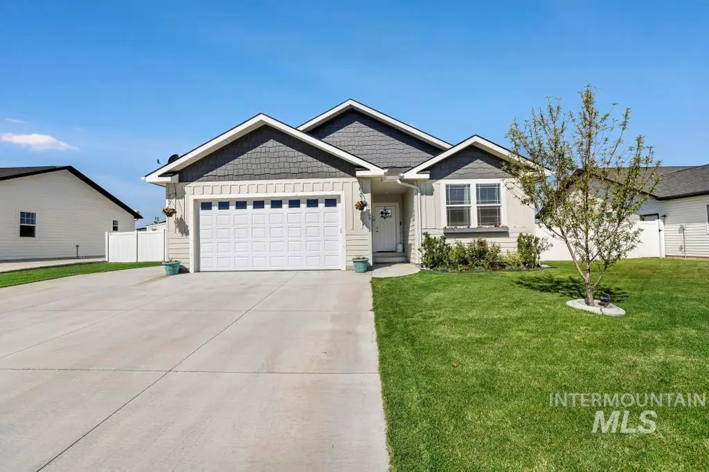 1505 Mountain View Dr, Gooding, ID 83330 - #1