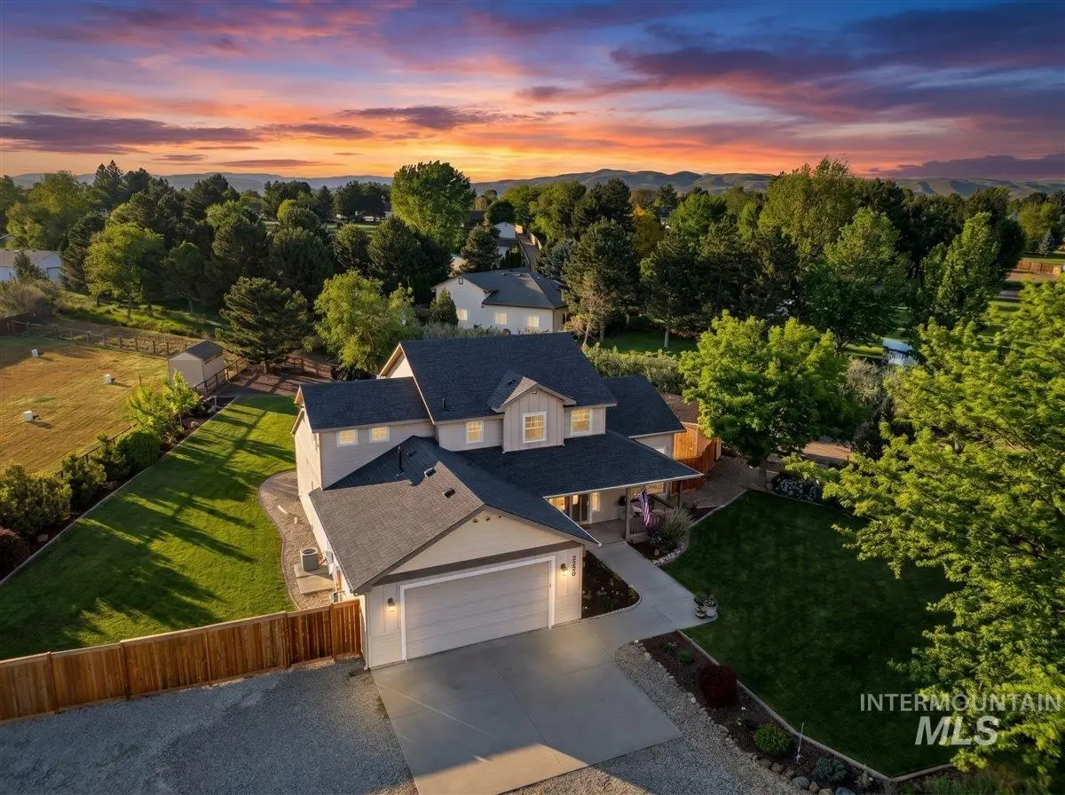 2220 Ua Ave, Emmett, ID 83617 - #1