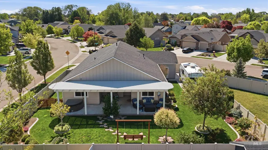 802 W Dallan Woods Way, Nampa, ID 83686 - #3