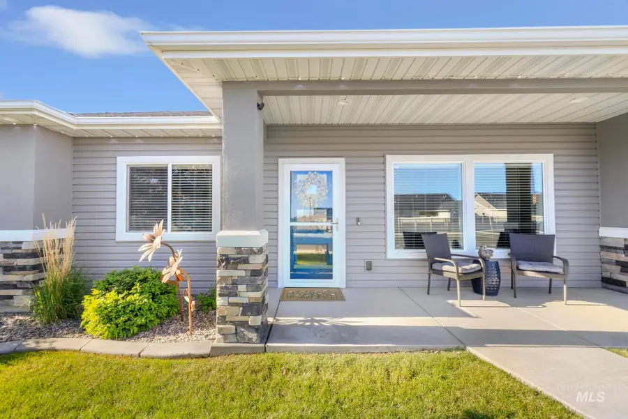1050 Birchton Loop, Twin Falls, ID 83301 - #2