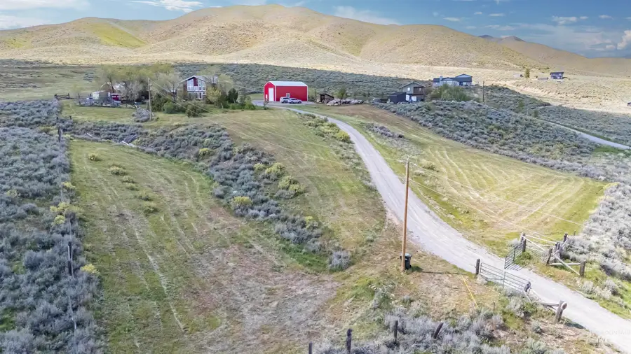 91 Willow Creek Rd, Fairfield, ID 83327 - #2