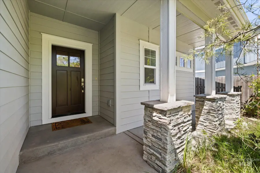 1915 S High St, Boise, ID 83706 - #2