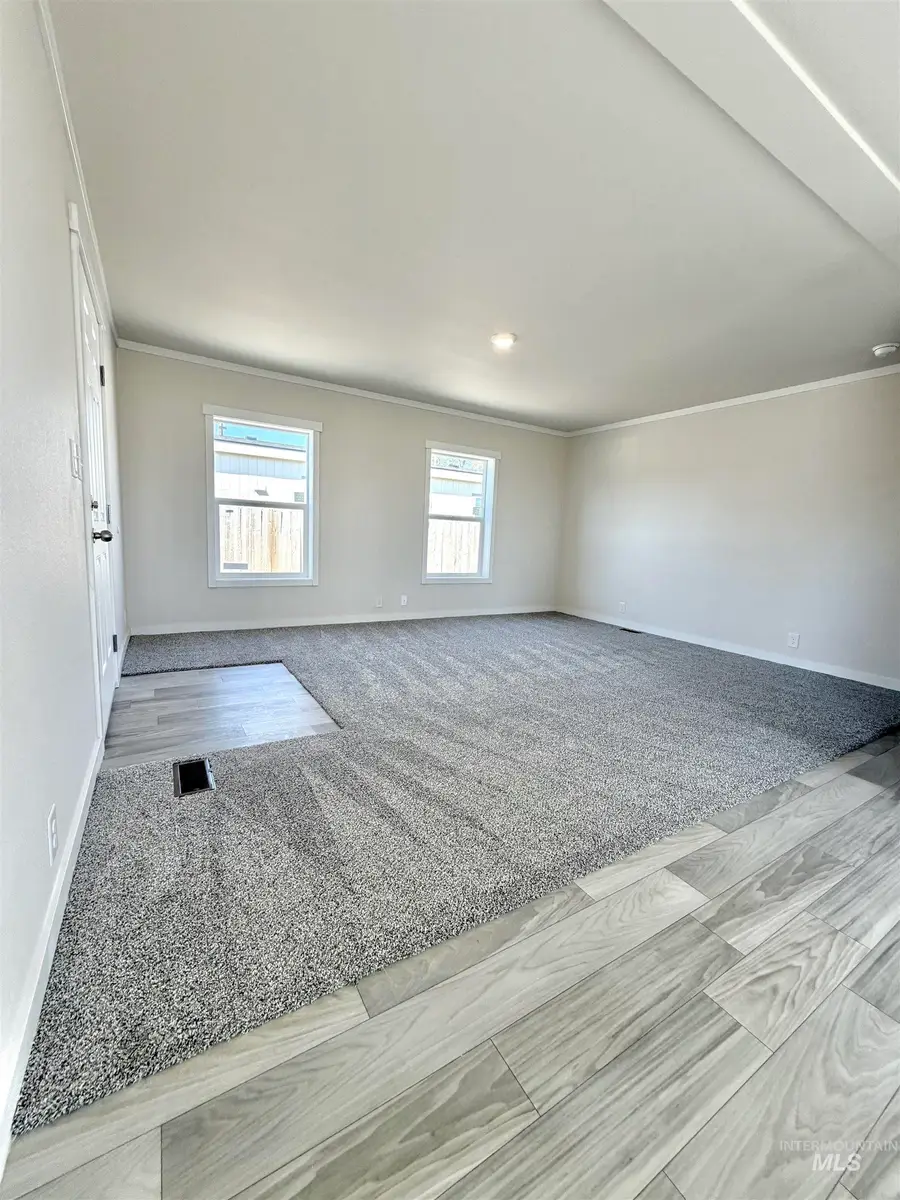 494 Elm St, Vale, OR 97918 - #3