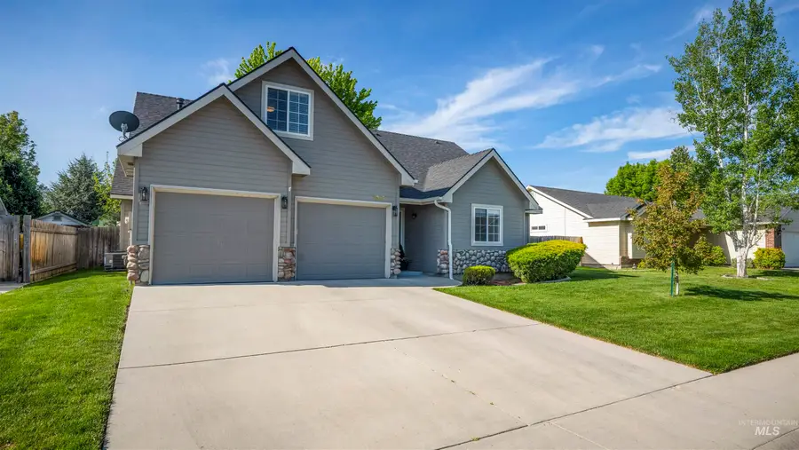 1815 W Roberts Ave, Nampa, ID 83651 - #2