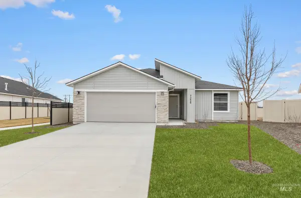582 Oliver St, Emmett, ID 83617