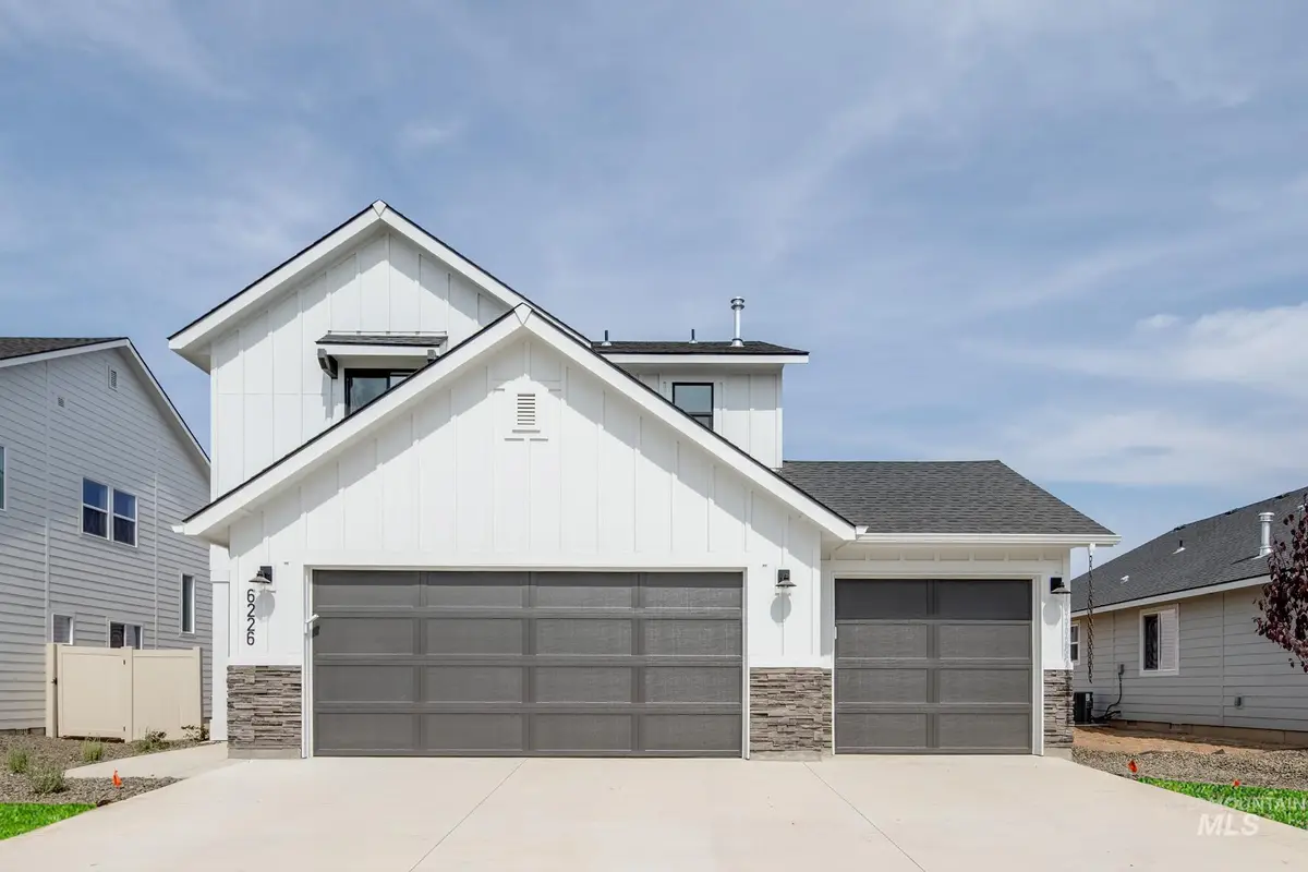 6534 W Plateau Creek Dr, Meridian, ID 83646 - #1