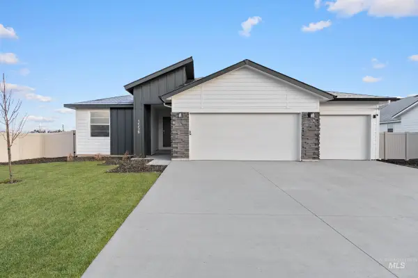 7097 E Kilkenny Ct, Nampa, ID 83687