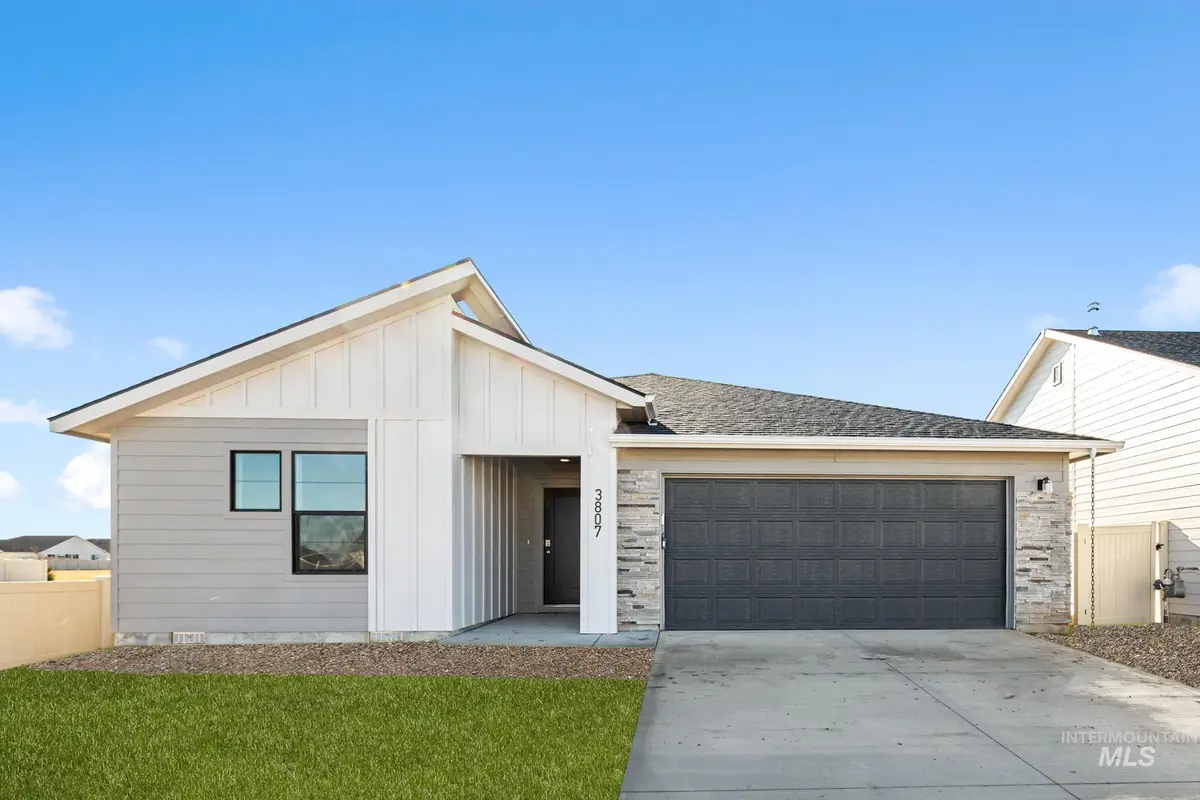 7128 E Marble Springs Dr, Nampa, ID 83687 - #1