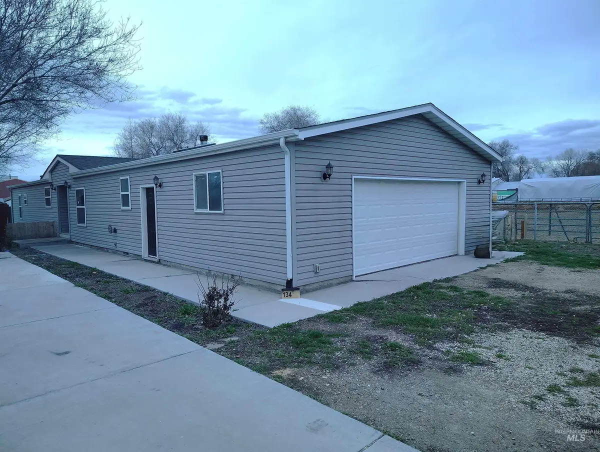 134 1st Street, Nampa, ID 83687 - #1
