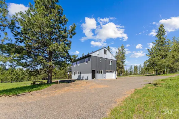 507 Bearlea Road, Anatone, WA 99402