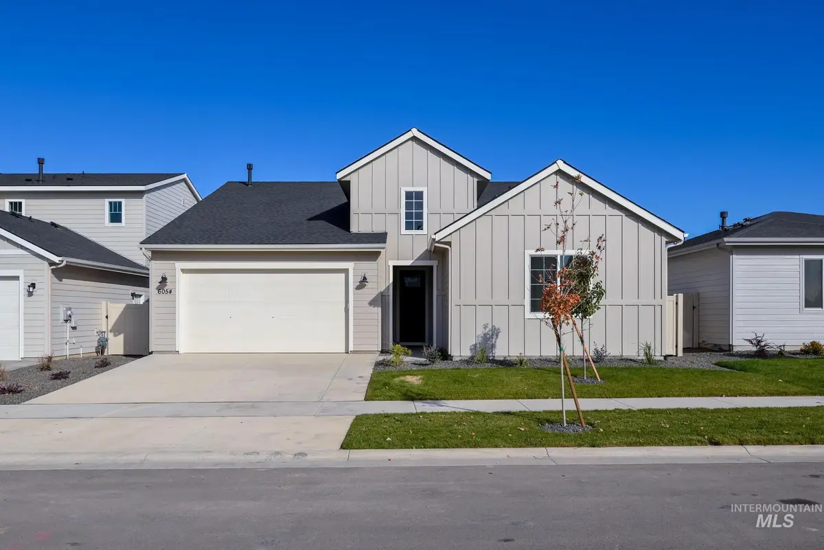 8425 S Wavecrest Way, Kuna, ID 83634 - #1