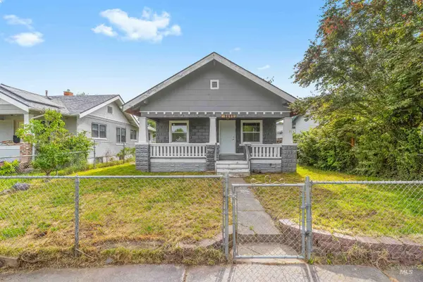 1049 8th Street, Clarkston, WA 99403