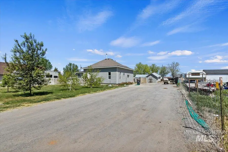 541 3rd St. E., Hansen, ID 83334 - #3
