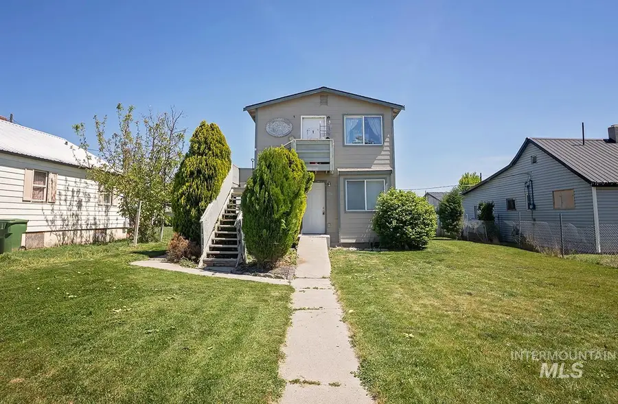 766 SE 4th Street, Ontario, OR 97914 - #2