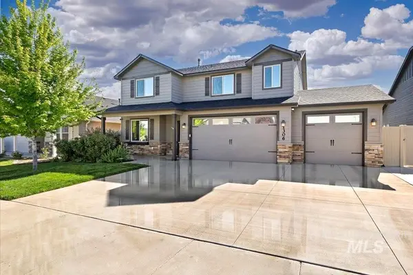1306 N Warm River Ave, Kuna, ID 83634