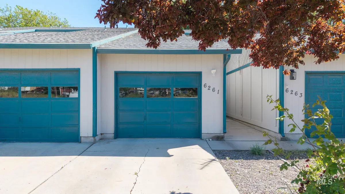 6261 W Morris Hill Rd, Boise, ID 83704 - #1