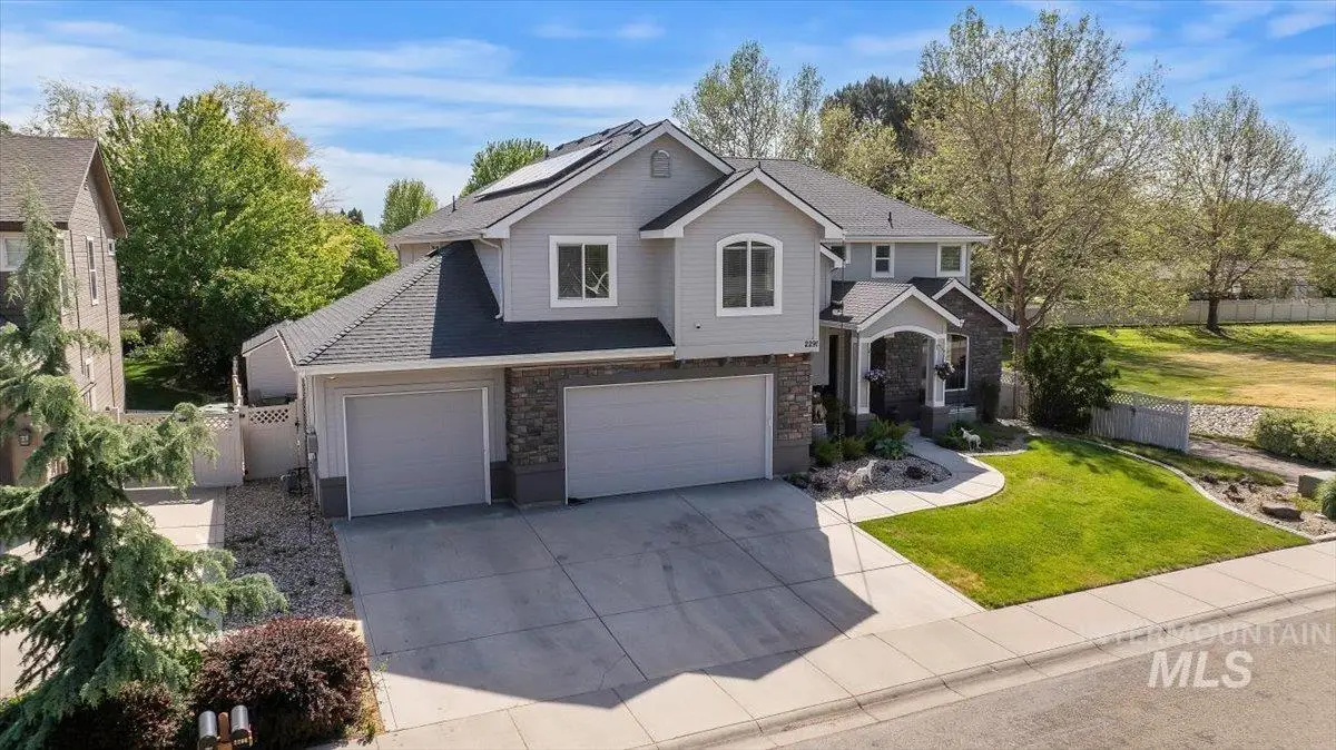 2291 W Windchime Dr, Meridian, ID 83646 - #1