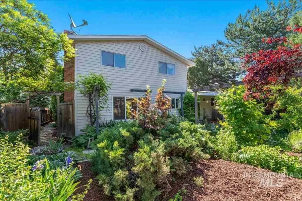 5001 N Decatur, Boise, ID 83704