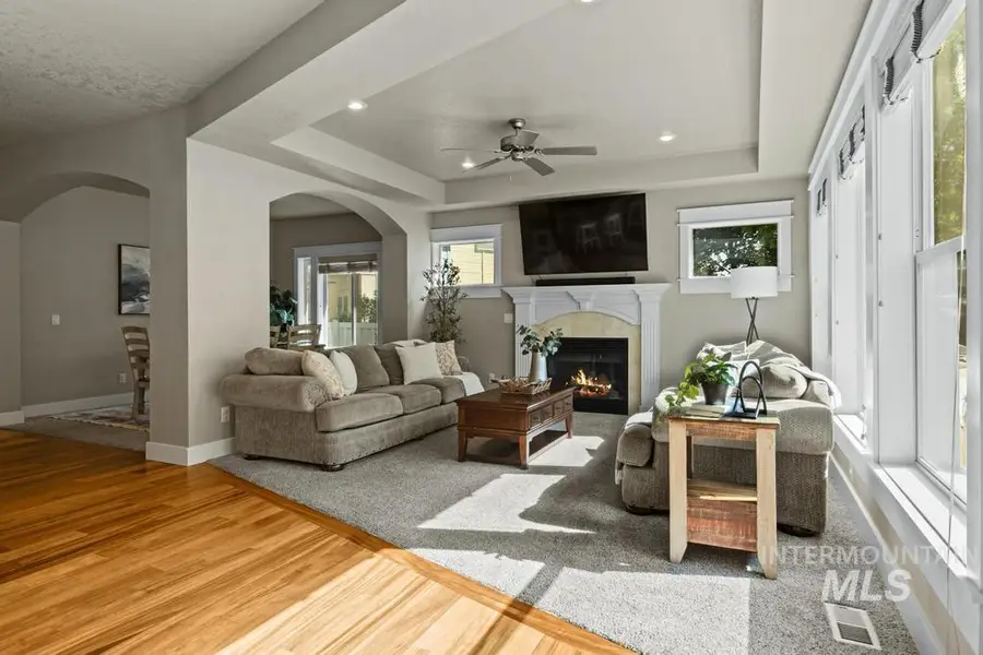 313 E Ryegate Dr, Meridian, ID 83646 - #2