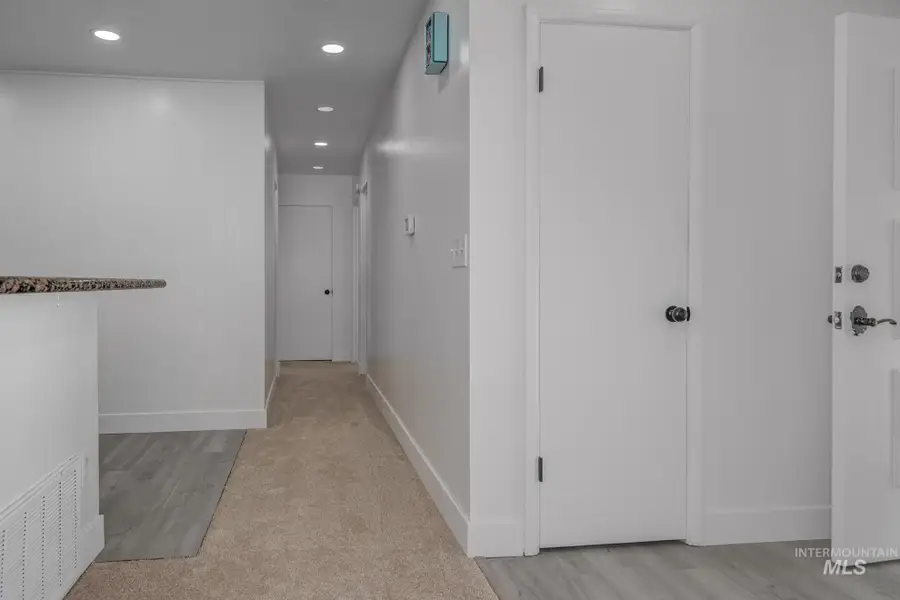 2121 Alameda, Ontario, OR 97914 - #3