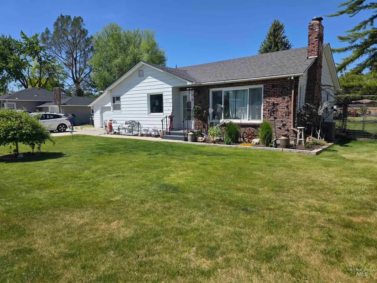811 S Florence, Nampa, ID 83686 - #1