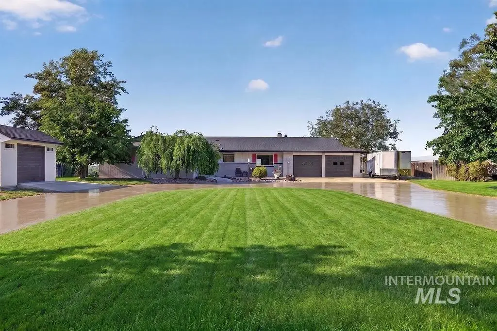 4230 E Chinden Blvd, Eagle, ID 83616 - #1