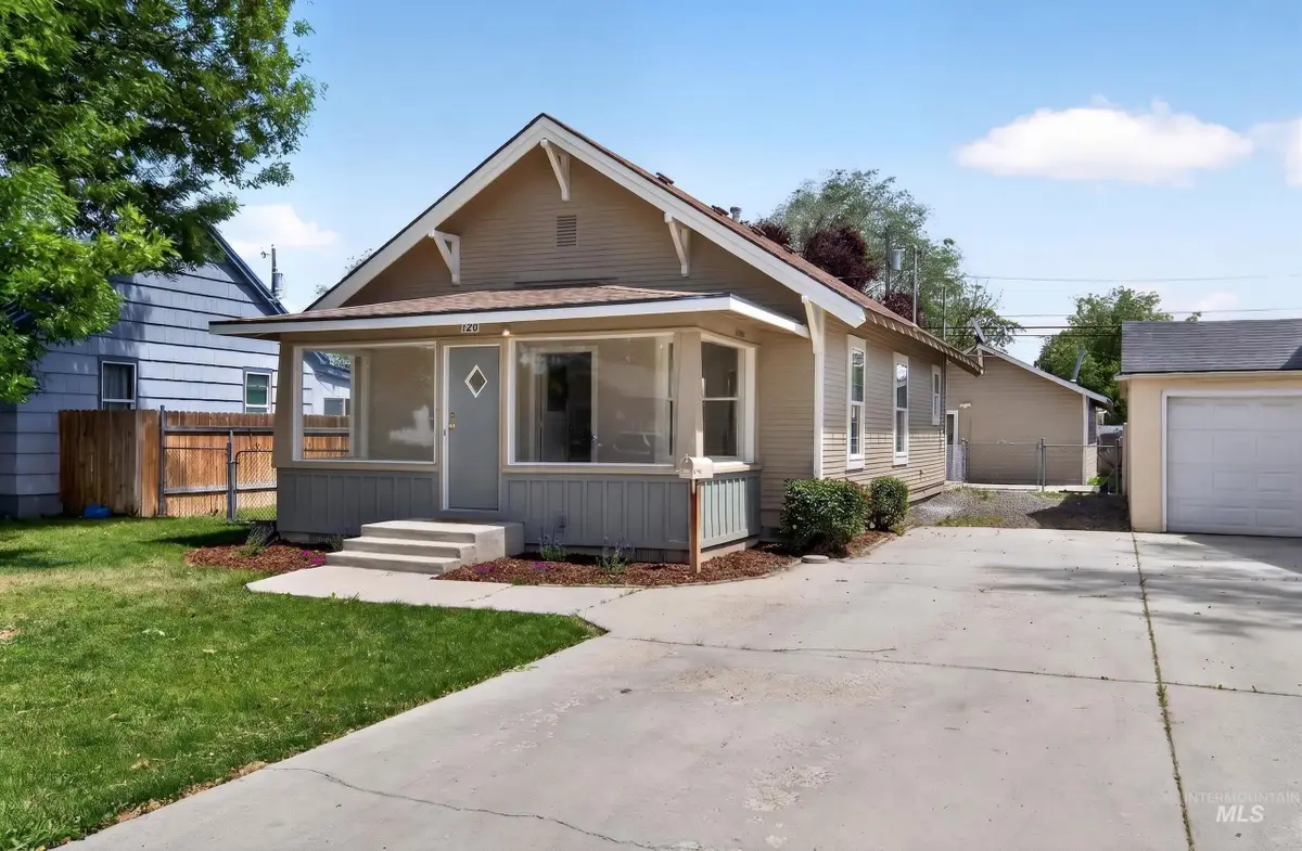 320 S Elder St, Nampa, ID 83686 - #1