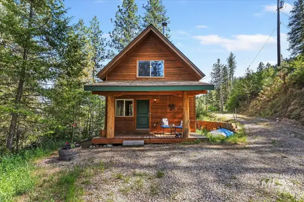 17 Bear Run Lane, Boise, ID 83716