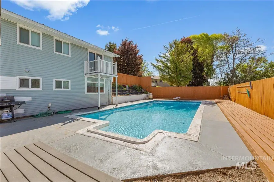 906 N 9th St, Parma, ID 83660 - #3