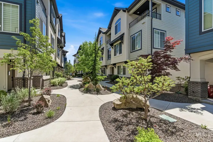 3342 E Trifecta Ln, Boise, ID 83716 - #2