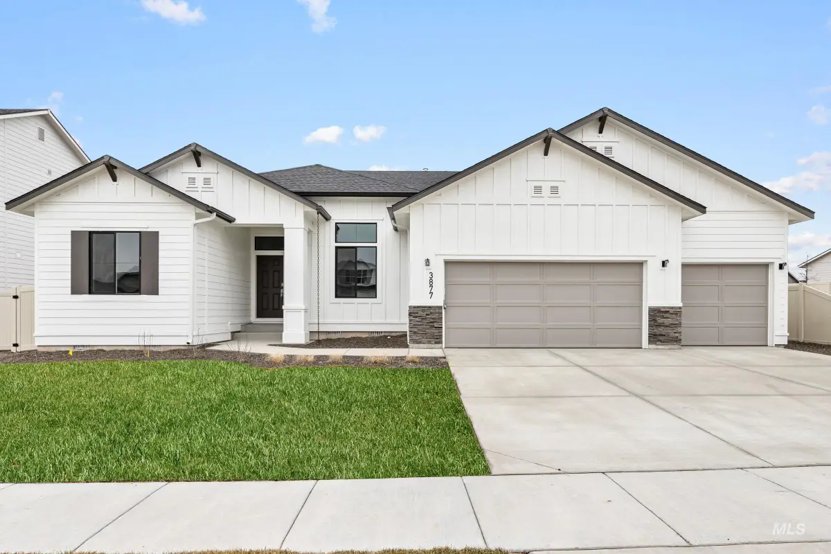 7043 E Marble Springs Dr, Nampa, ID 83687 - #1