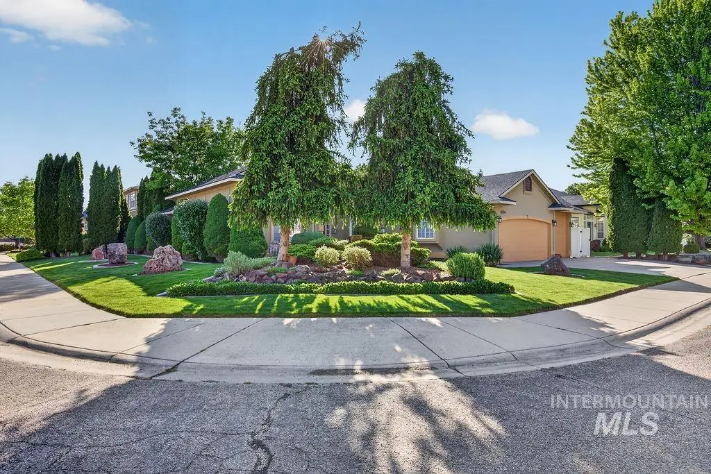 2126 S Weimaraner Way, Meridian, ID 83642 - #1