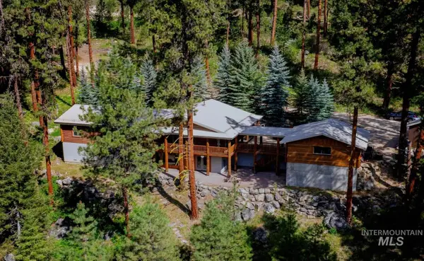 85 Pinetop Rd, Idaho City, ID 83631