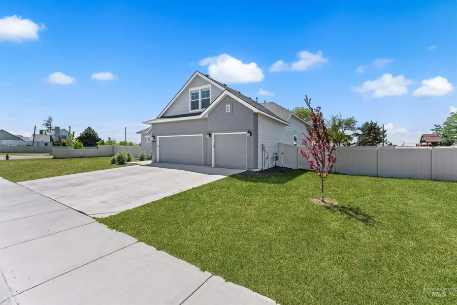 15693 Shrike Ave, Nampa, ID 83651 - #2