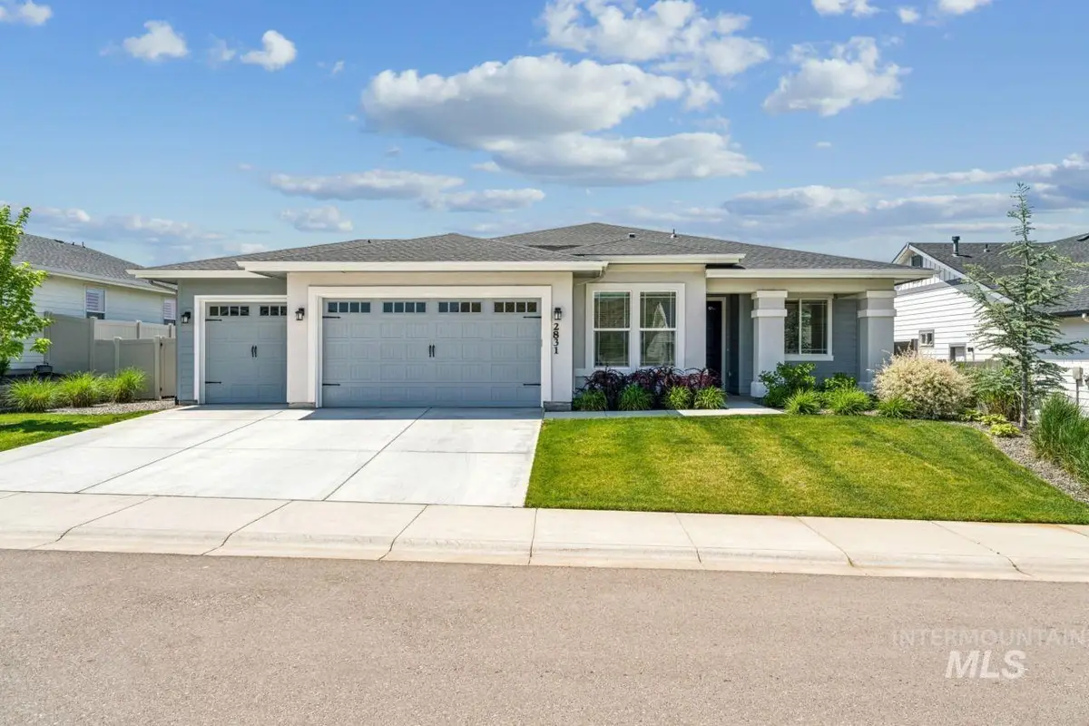 2831 E 12th St, Emmett, ID 83617 - #1